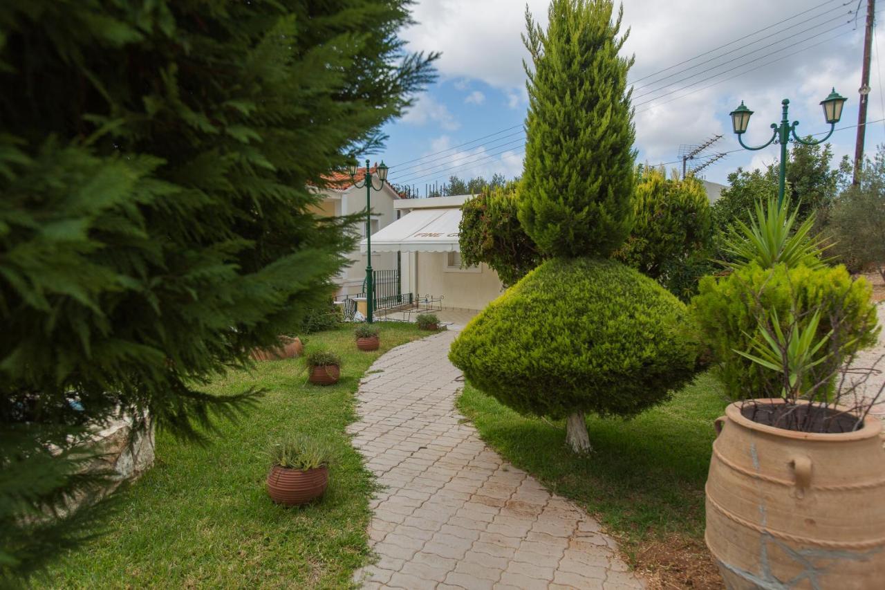 Garbis Villas & Apartments Lourdata  Bagian luar foto