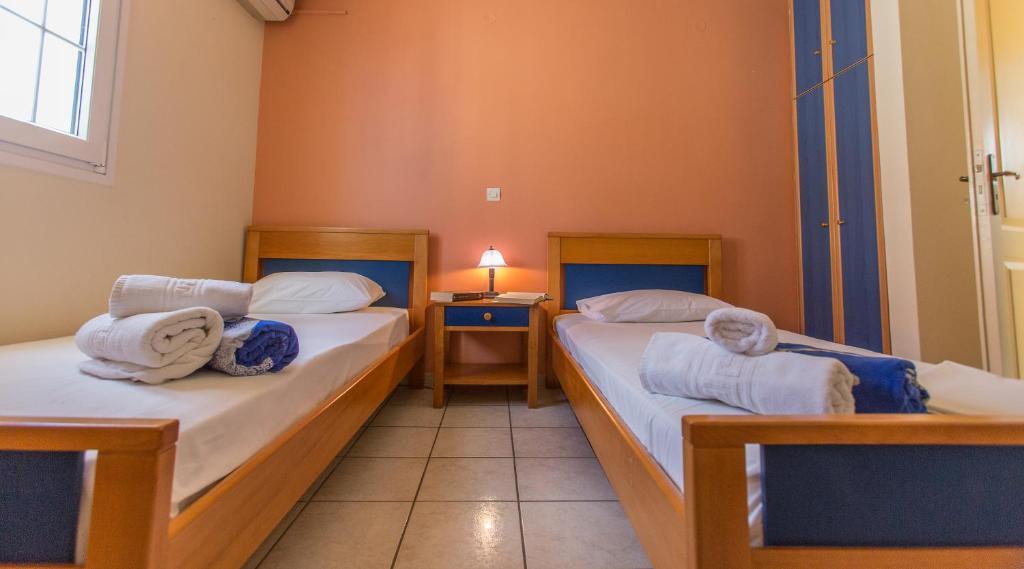 Garbis Villas & Apartments Lourdata  Bagian luar foto