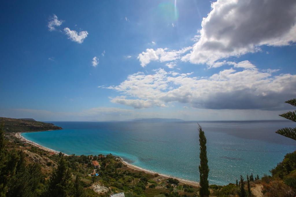 Garbis Villas & Apartments Lourdata  Bagian luar foto
