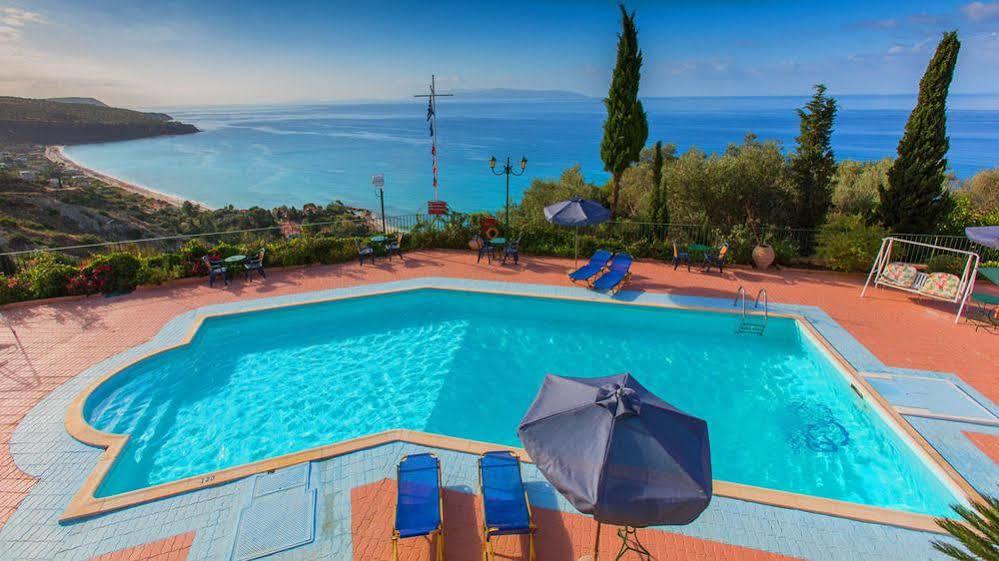 Garbis Villas & Apartments Lourdata  Bagian luar foto